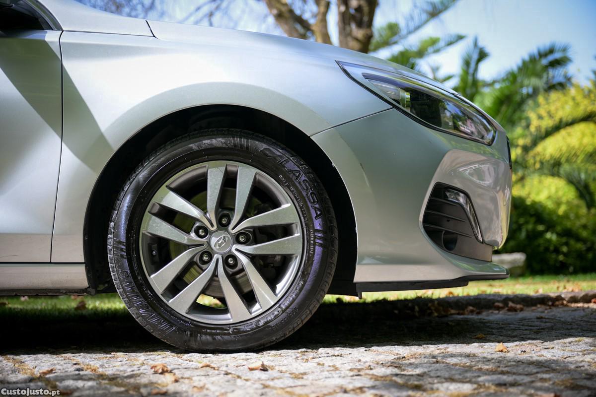 Hyundai i30 1.6 CRDi Style+Navi — fotografia 4