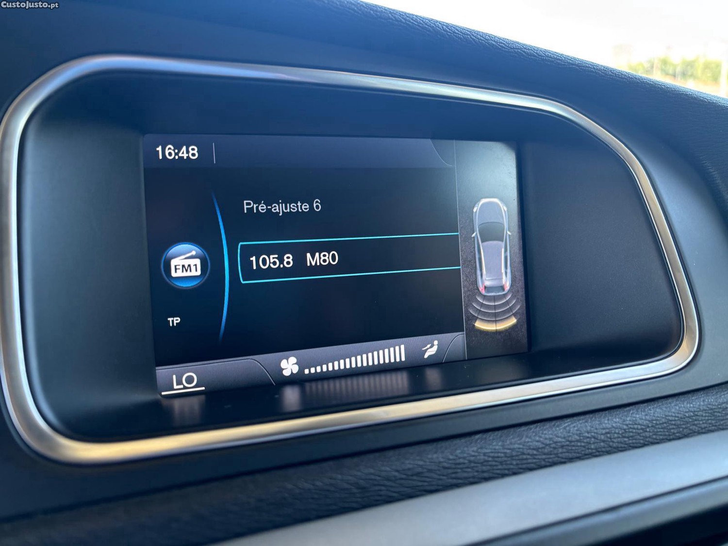 Volvo V40 Cross Country 1.6 D2 Momentum — fotografia 6