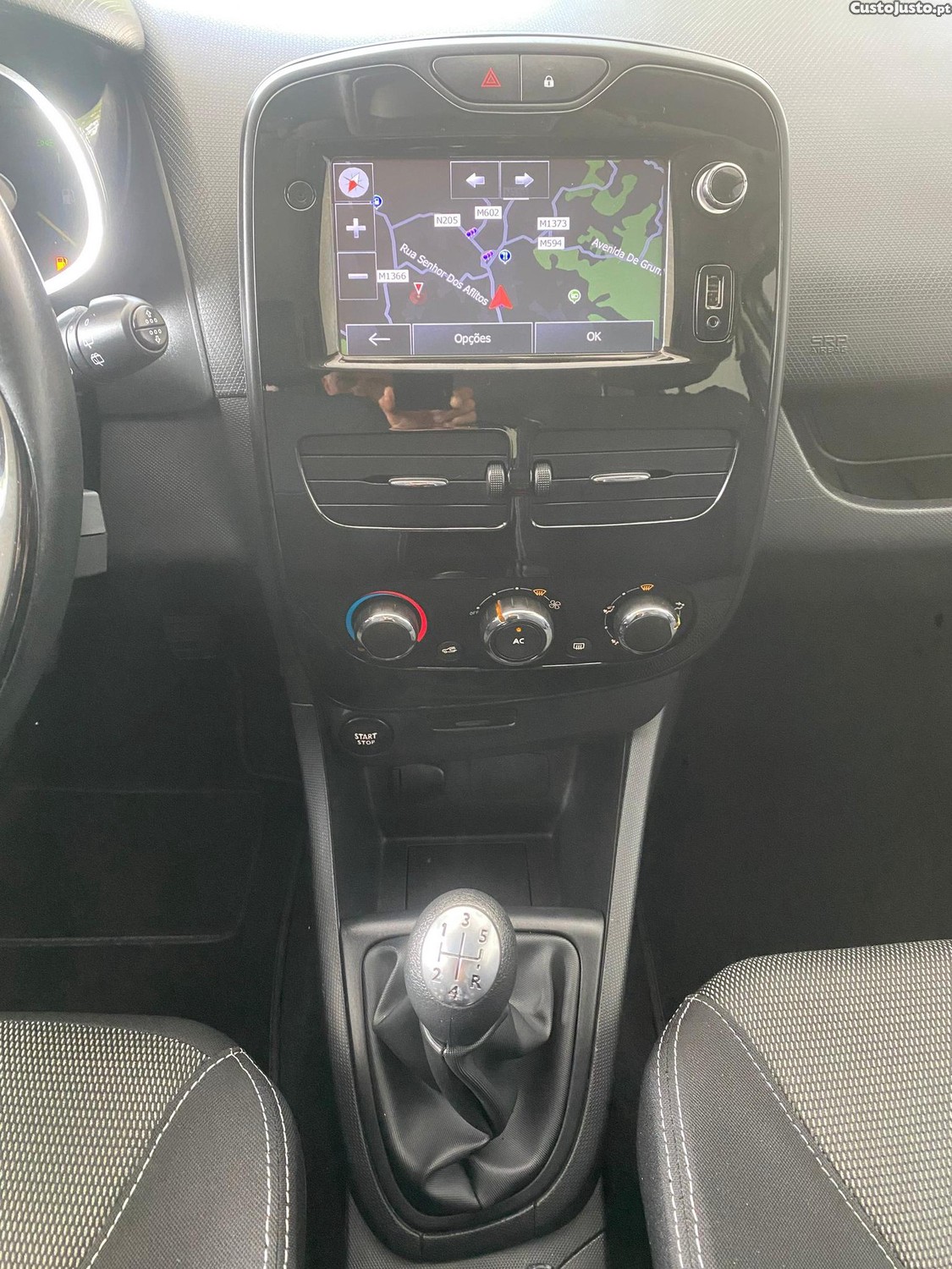 Renault Clio 1.5 dCi Confort — fotografia 2