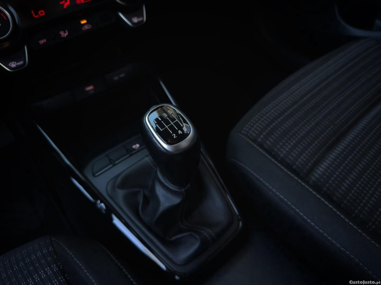 Kia Stonic 1.0 T-GDI Drive — fotografia 10