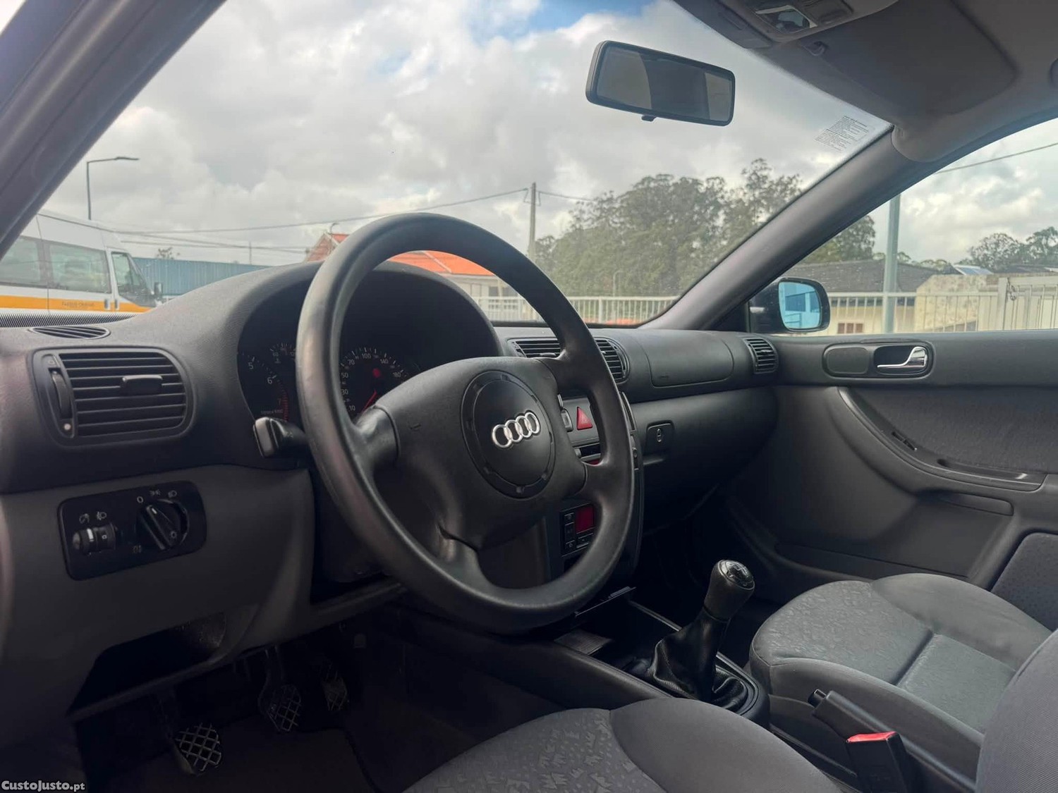Audi A3 1.6 — fotografia 3