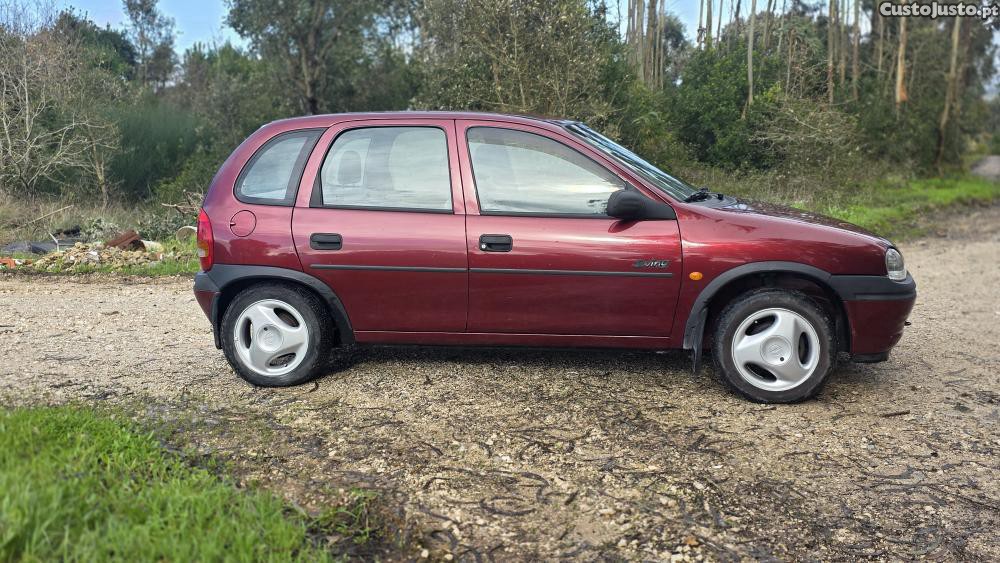 Opel Corsa 1.5 TD — fotografia 6
