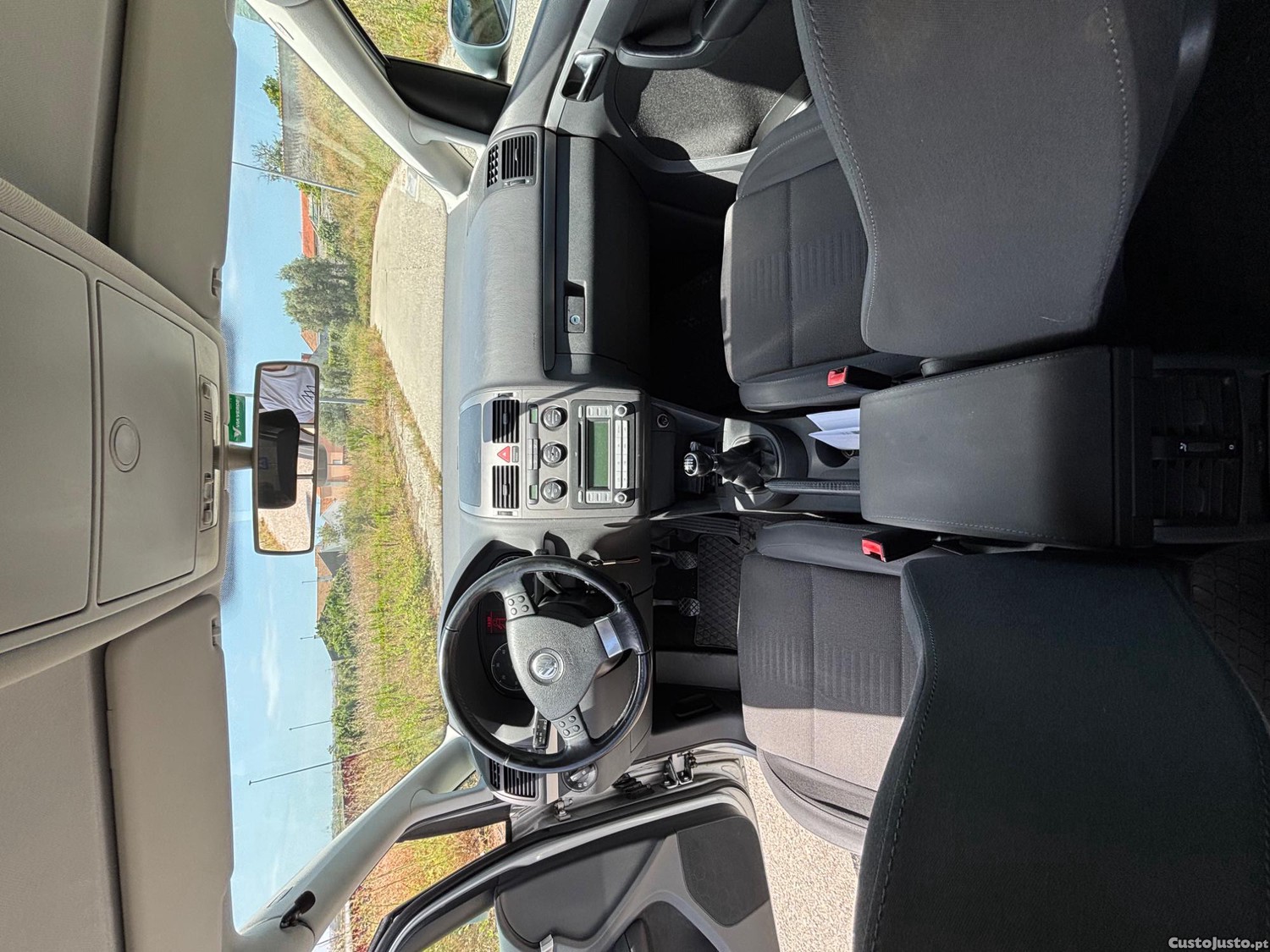 Volkswagen Touran Highline — fotografia 5