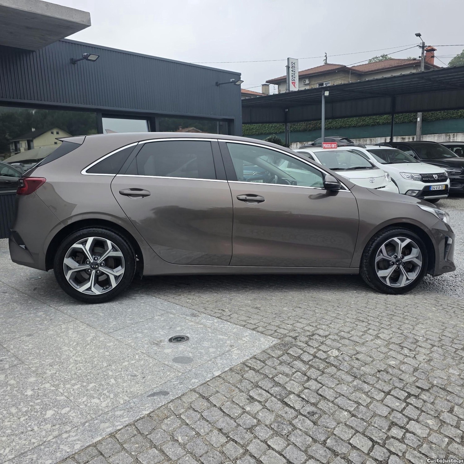 Kia Ceed 1.0 T-GDi GT Line — fotografia 14