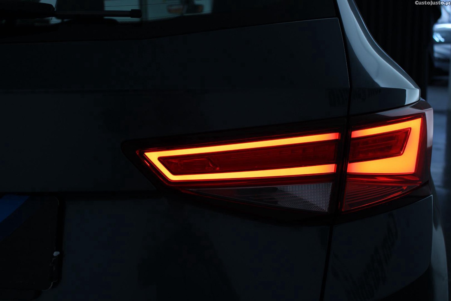 SEAT Ateca 1.6 TDI STYLE — fotografia 2