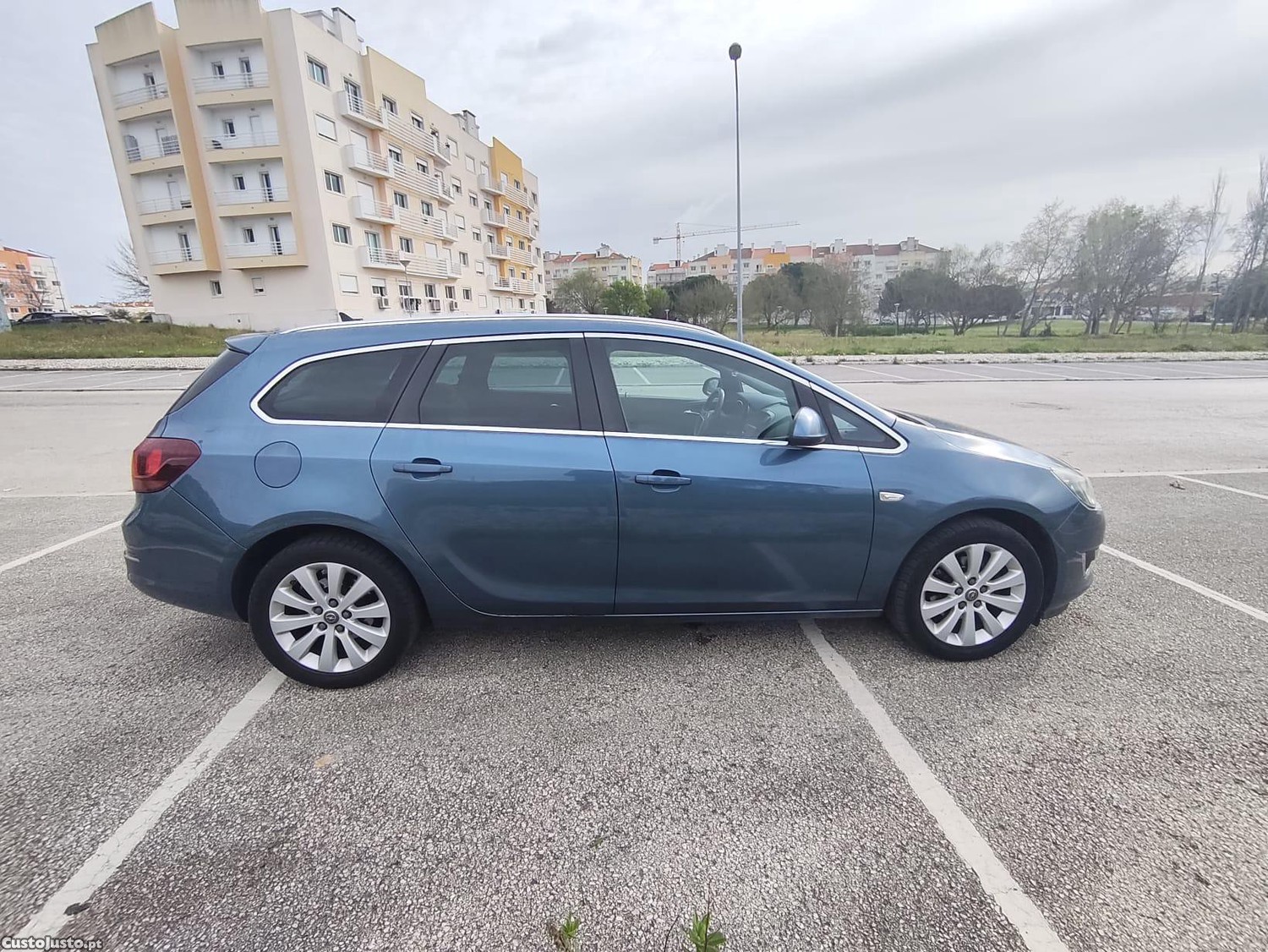 Opel Astra Sports Tourer — fotografia 8