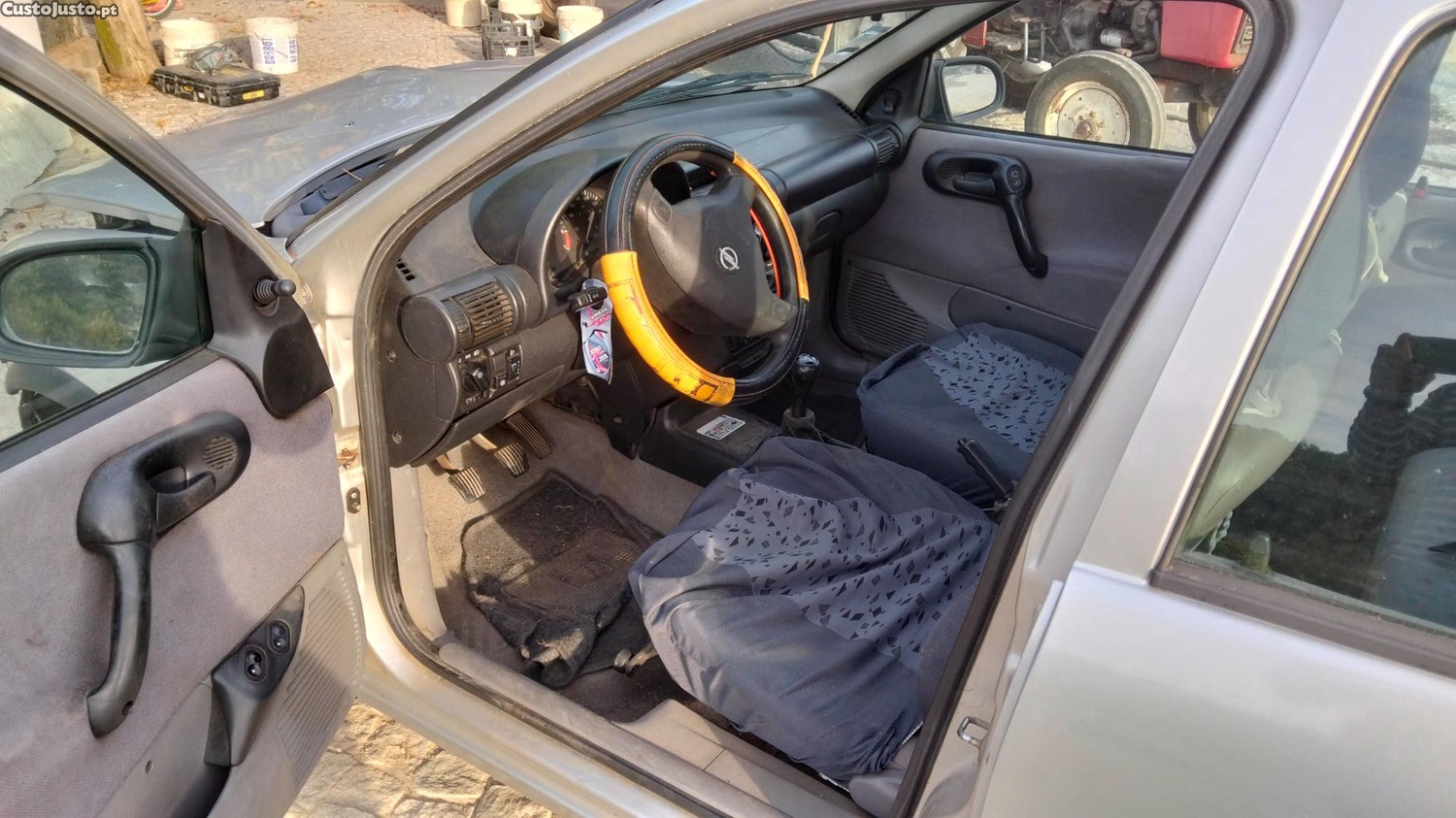 Opel Corsa 1.0 para peças - 99 foto 4