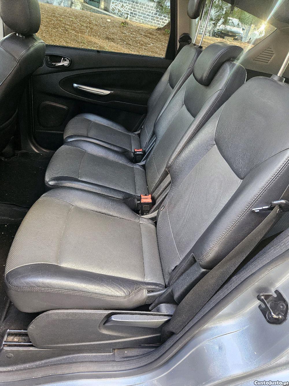 Ford S-Max 2.0 — fotografia 3