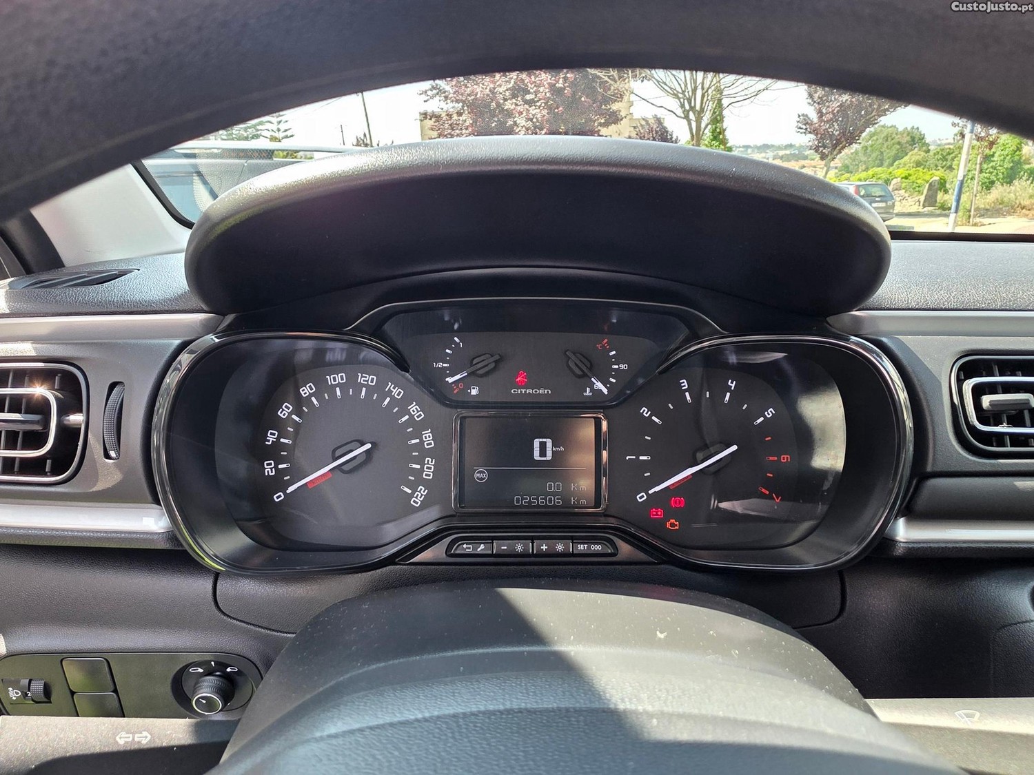 Citroën C3 1.5 BlueHDi C-Series — fotografia 16