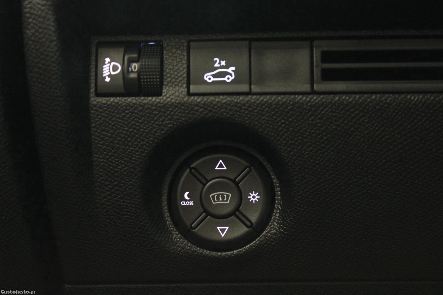 Citroën C4 X 1.2 PURETECH MAX (AUTO) — fotografia 18