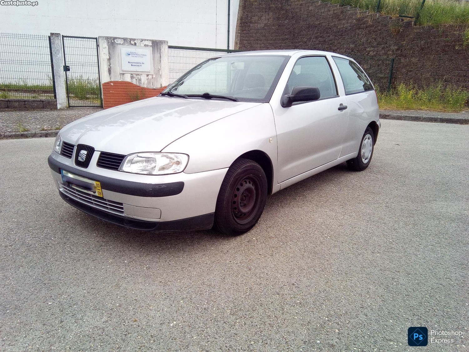 SEAT Ibiza 1.4 a gasolina apenas 211mil/km — fotografia 2