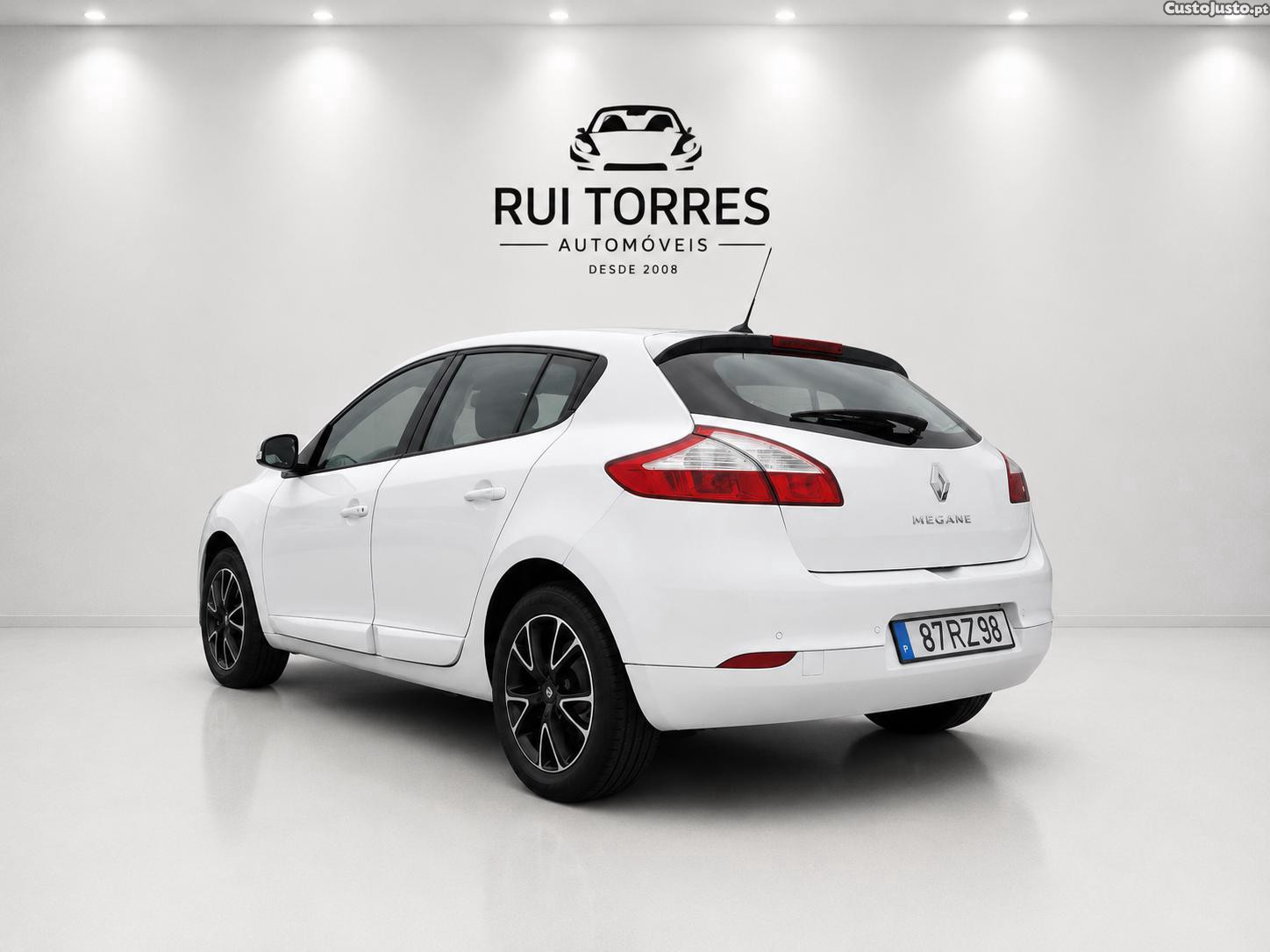 Renault Mégane 1.5DCI LIMITED — fotografia 11