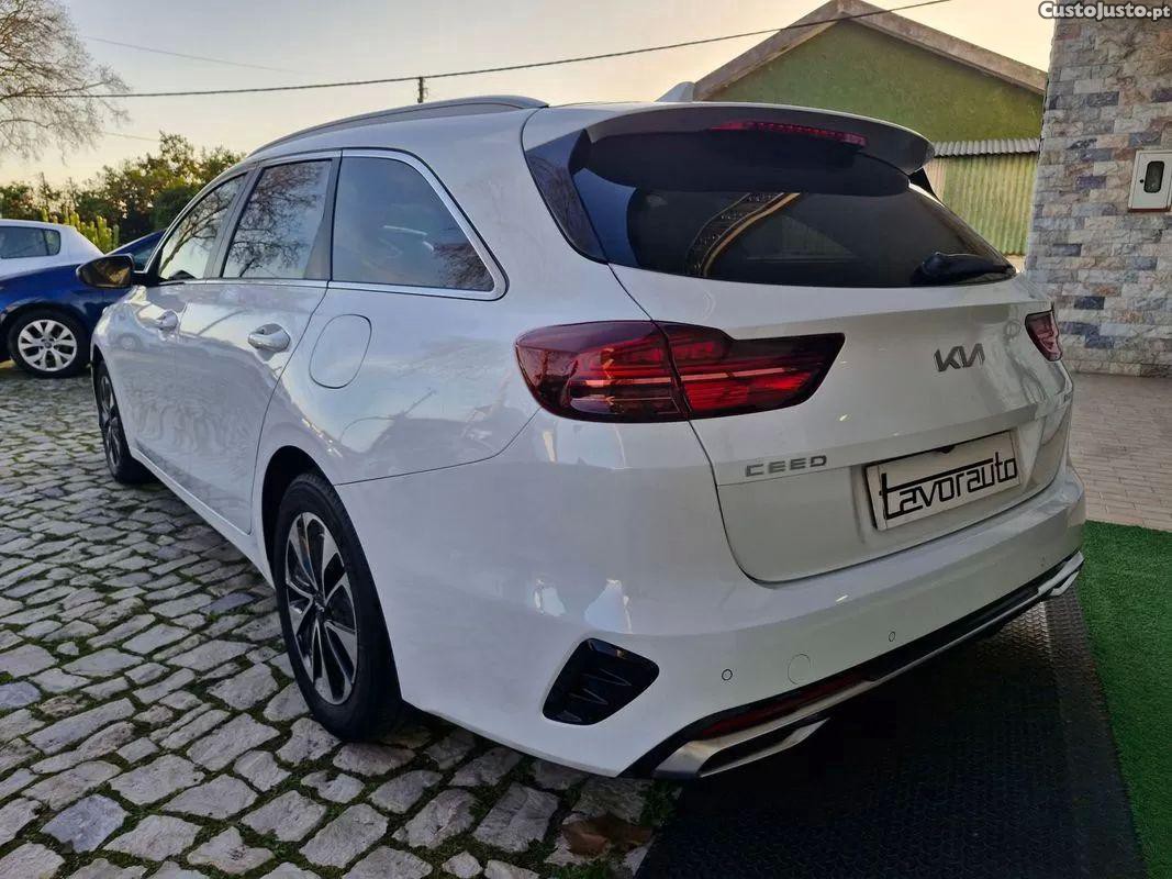 Kia Pregio 1.6 gdi phev drive 6dct — fotografia 26