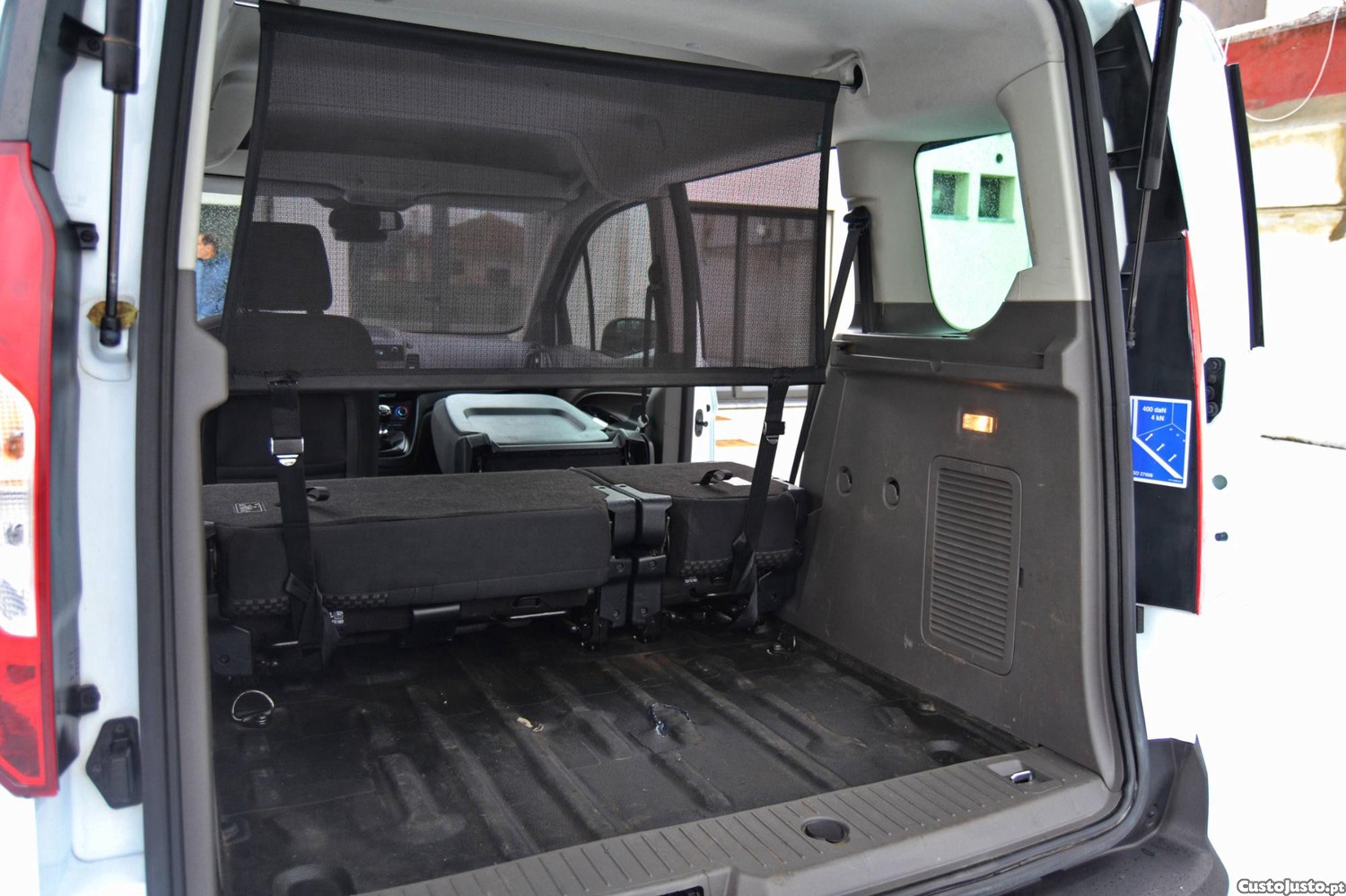 Ford Transit Connect Kombi TDCi 5 Lugares - IVA DEDUTÍVEL — fotografia 4