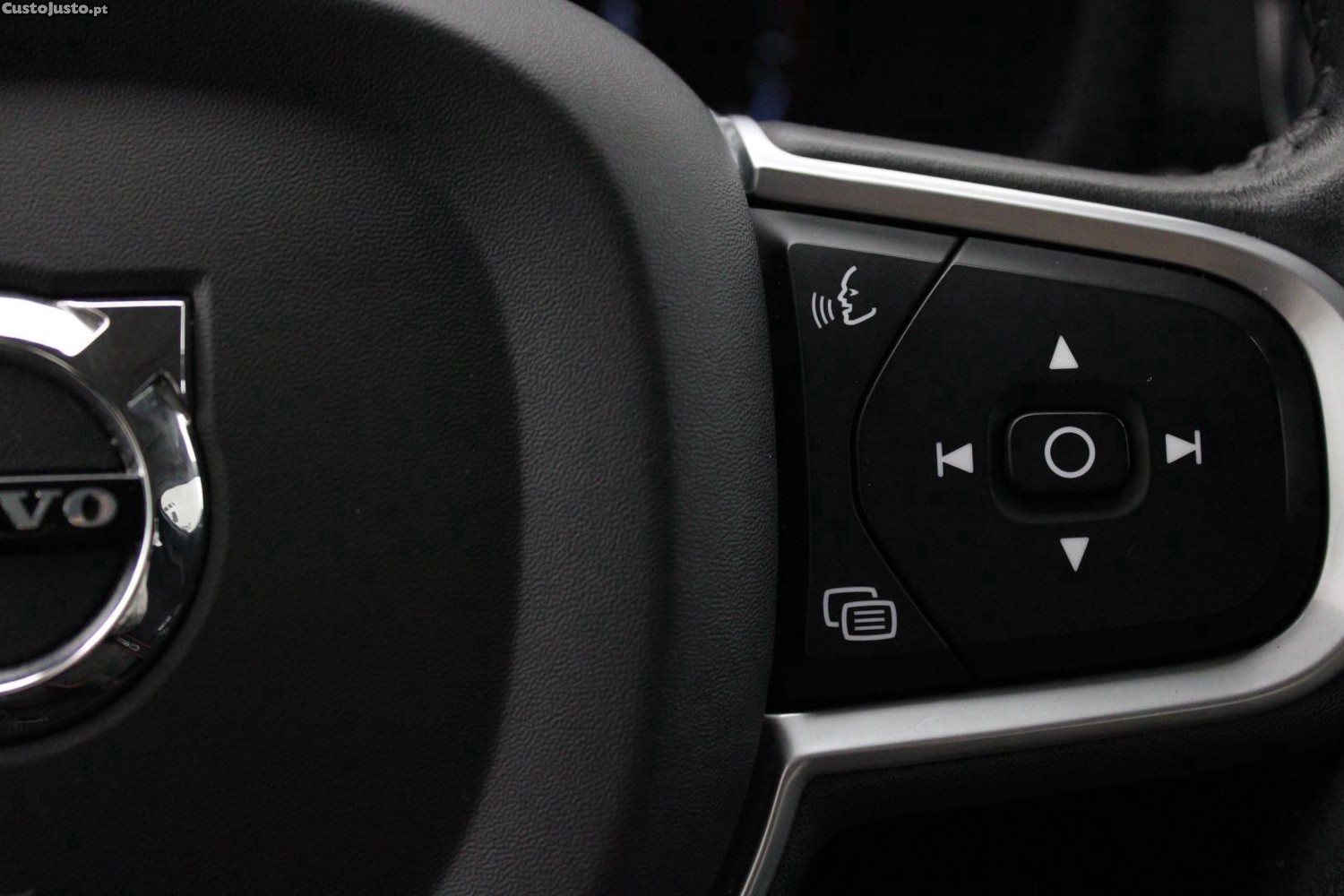 Volvo V60 T6 AWD R-DESIGN (AUTO) — fotografia 29