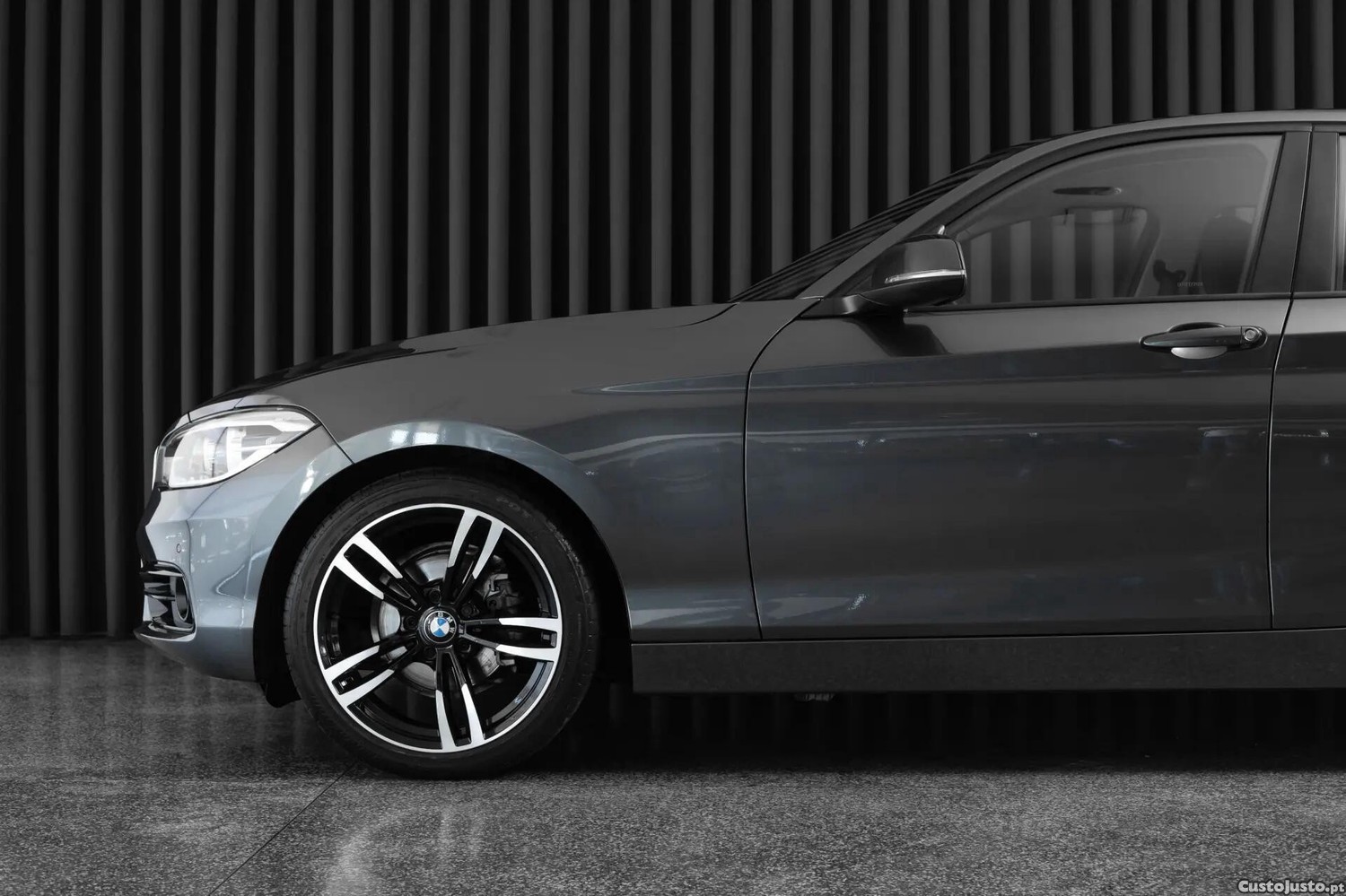 BMW 116 d Line Sport Auto — fotografia 22