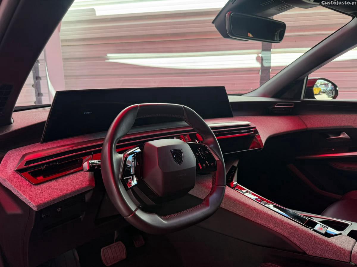 Peugeot 5008 Allure Hybrid E-DC56 — fotografia 3