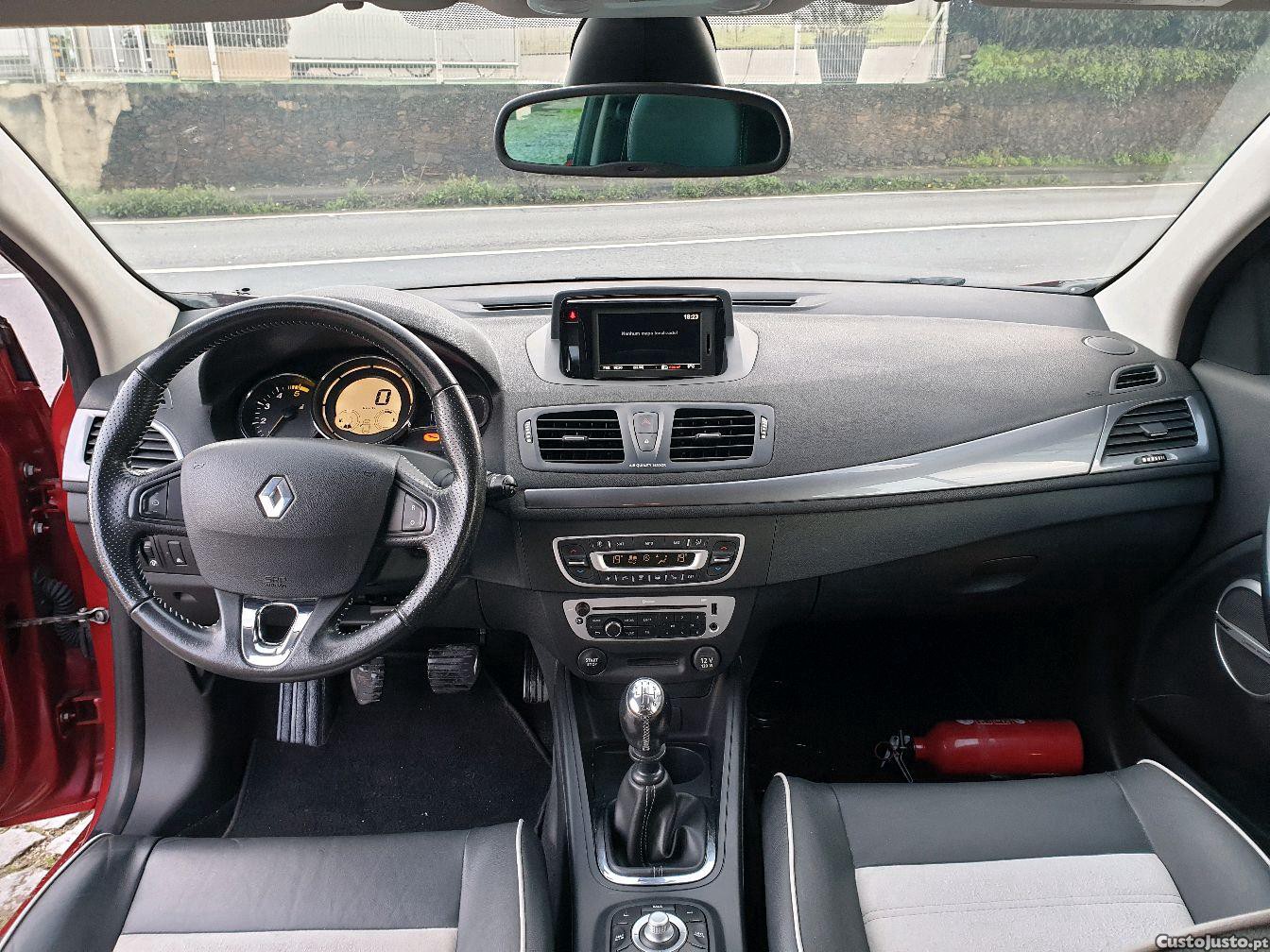 Renault Mégane Coupê Bose 1.6 DCI GPS — fotografia 4