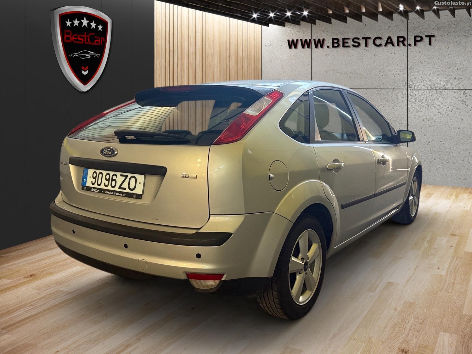 Ford Focus 1.6 TDCI — photo 3