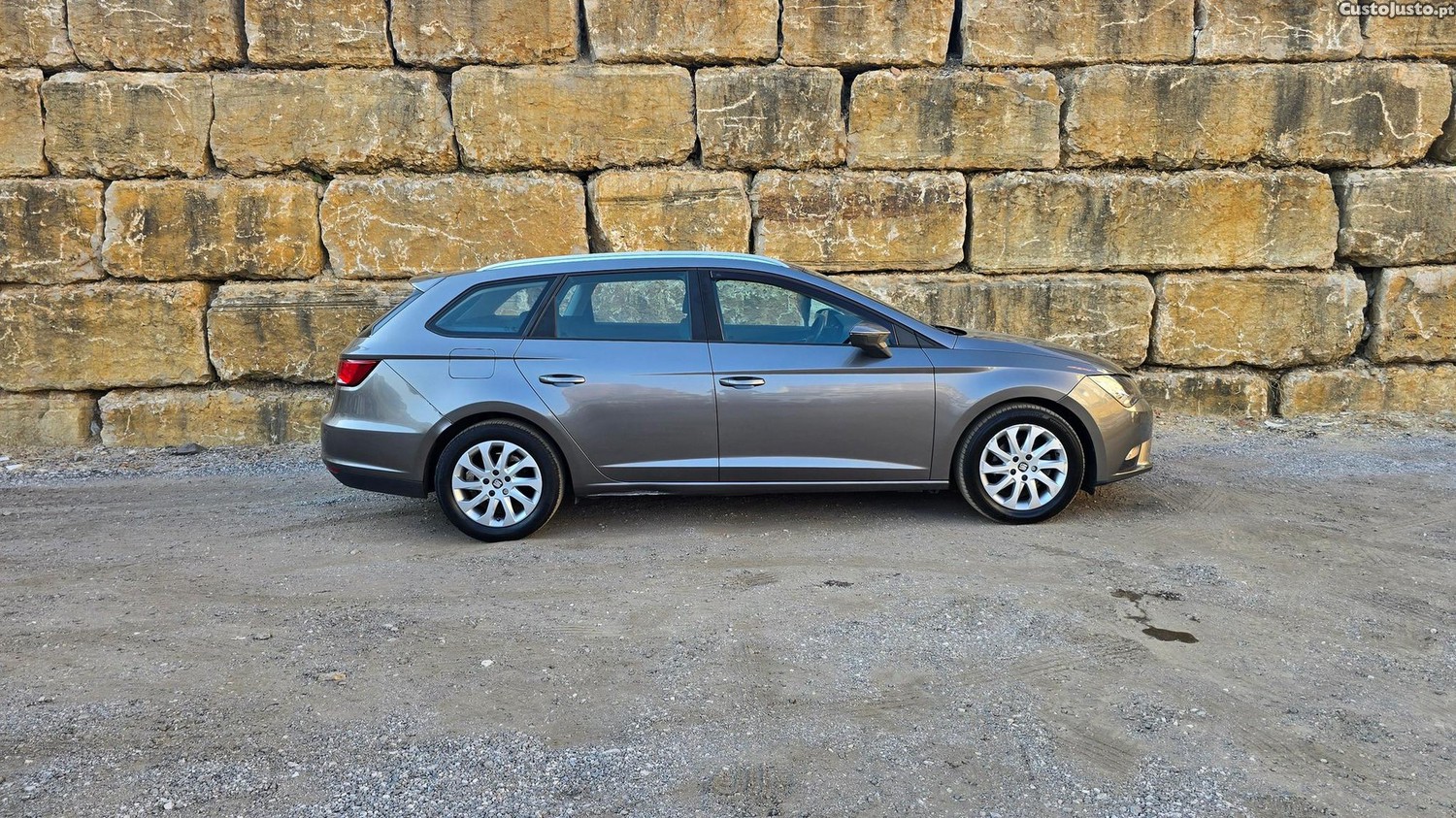 SEAT Leon 1.6 TDI Style — fotografia 27