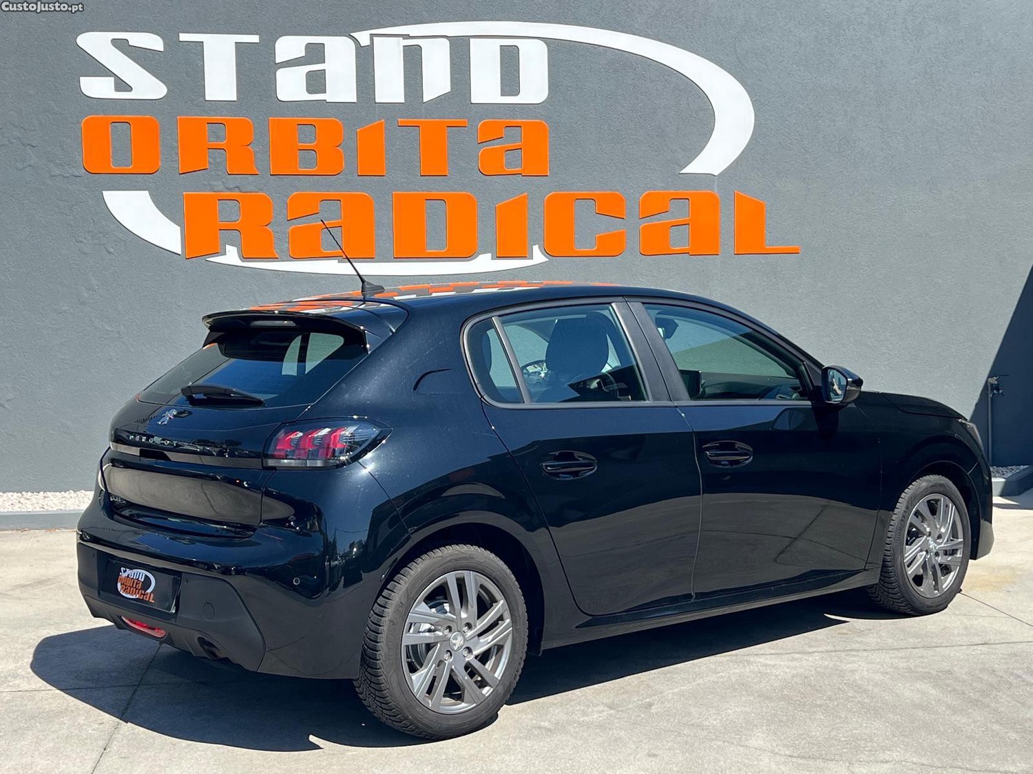 Peugeot 208 1.2 PureTech Active — fotografia 19