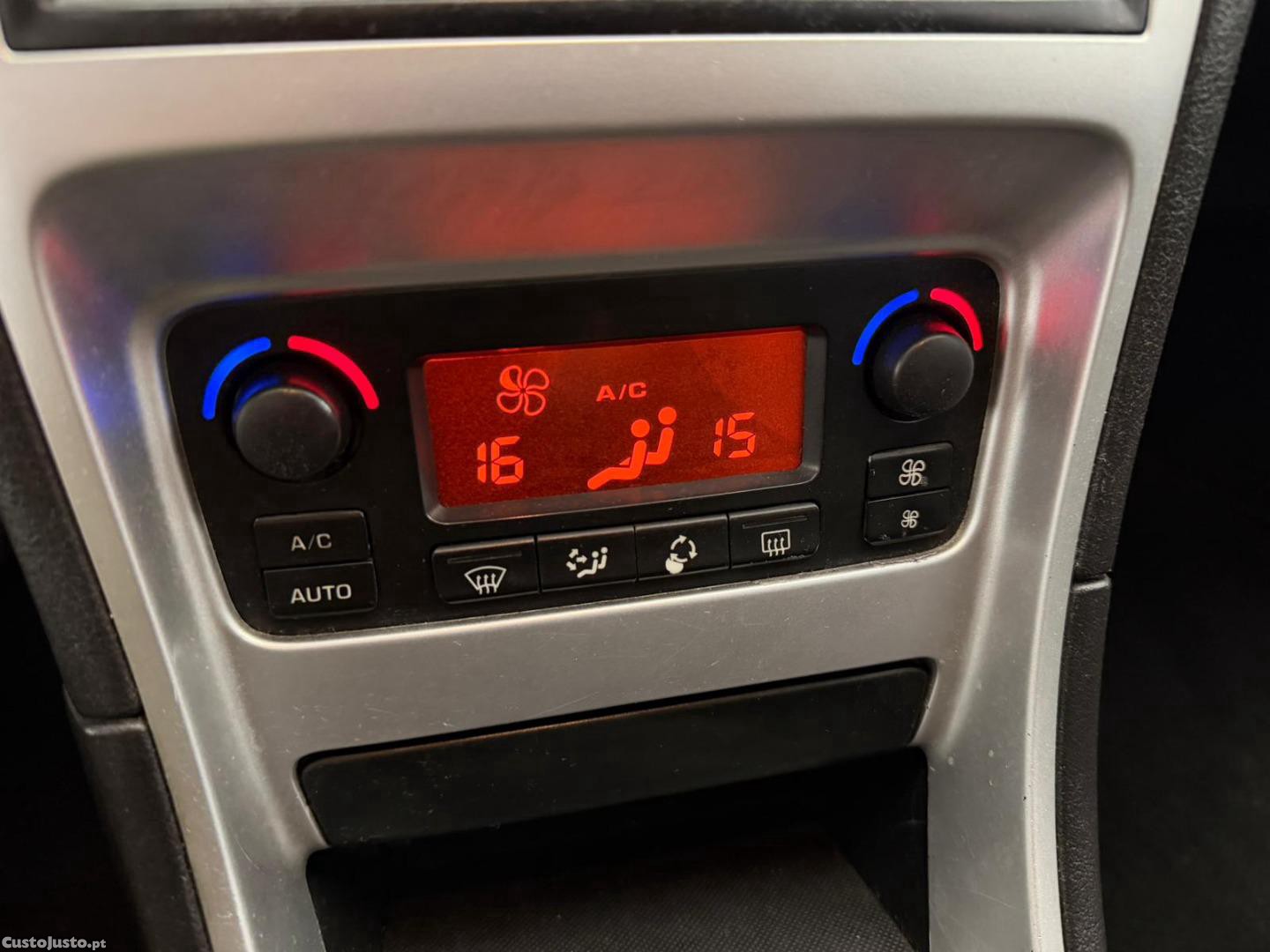 Peugeot 307 1.6HDi — fotografia 8
