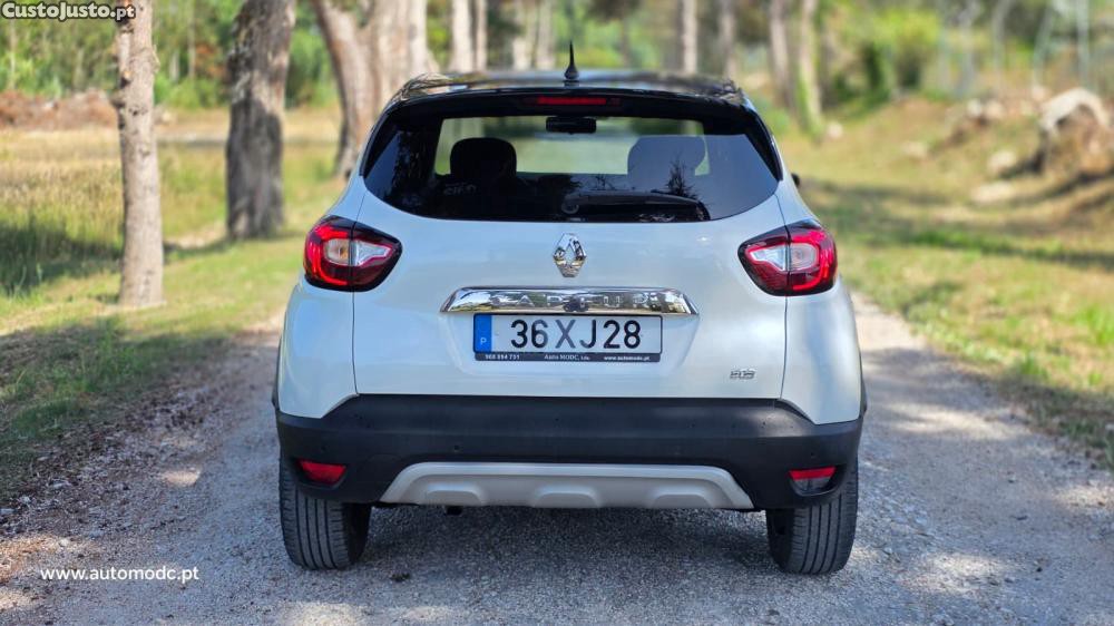Renault Captur 0.9 TCE Exclusive — fotografia 10