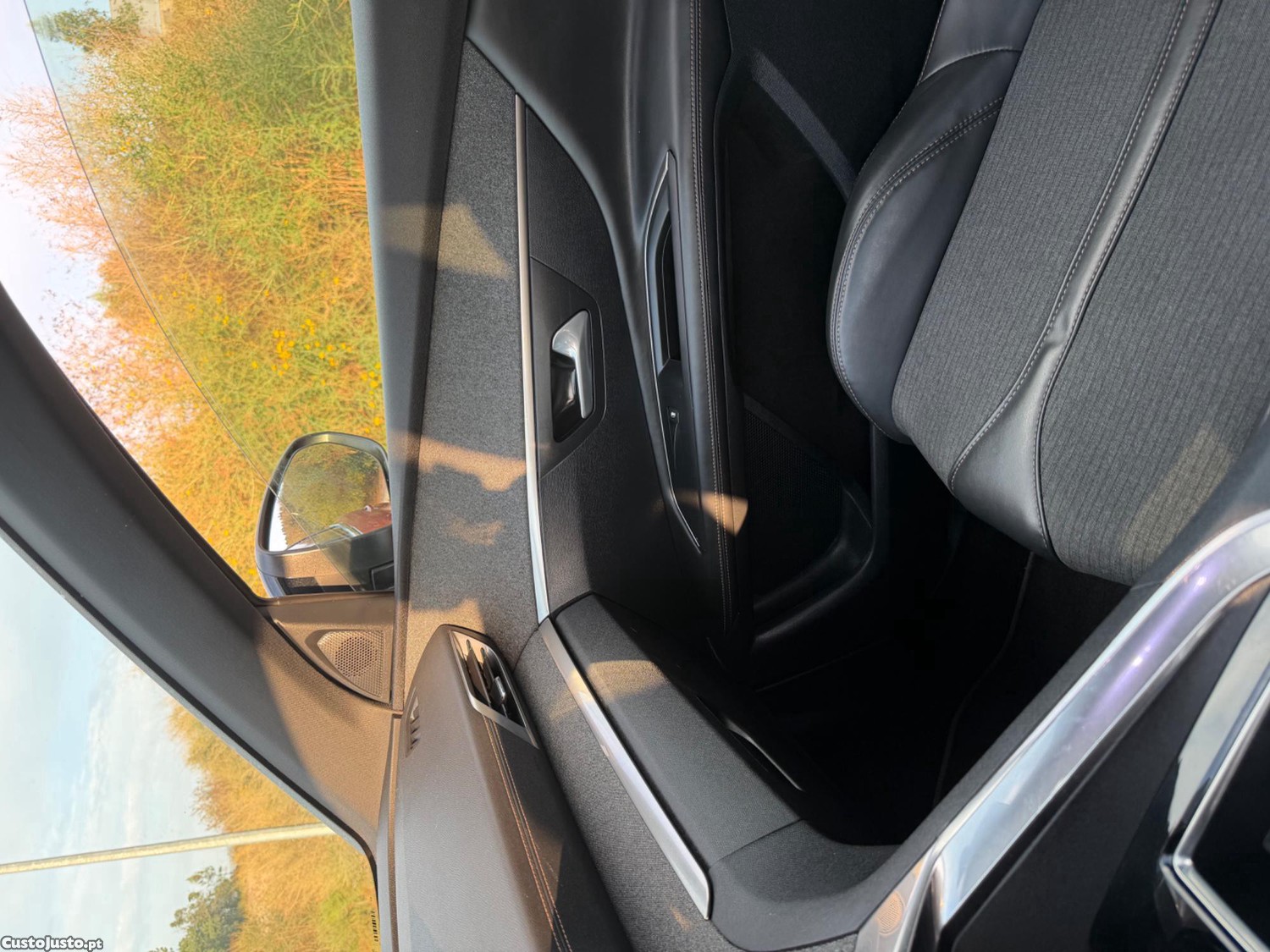 Peugeot 3008 1.6 — fotografia 2
