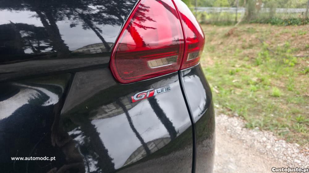 Peugeot 2008 1.6 BlueHDi GT Line — fotografia 6