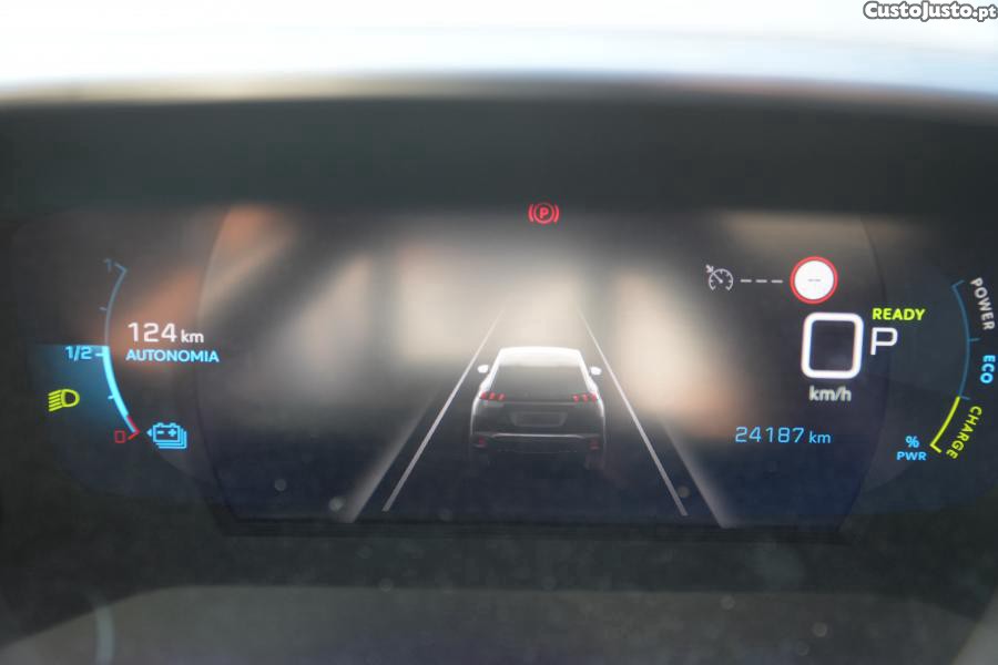 Peugeot e-2008 50 kWh Allure Pack — fotografia 6