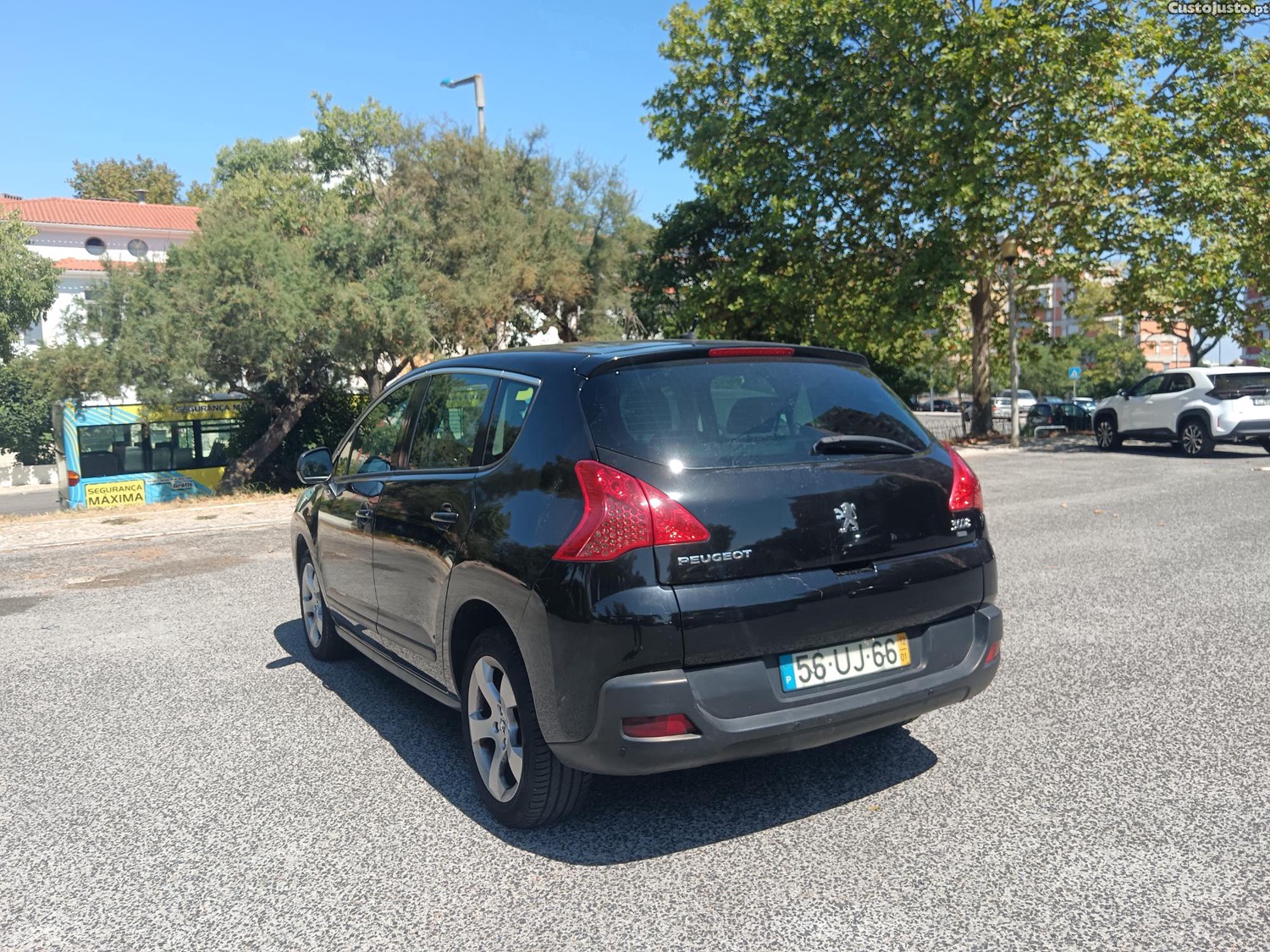 Peugeot 3008 1.6 HDI 110 CV — fotografia 7