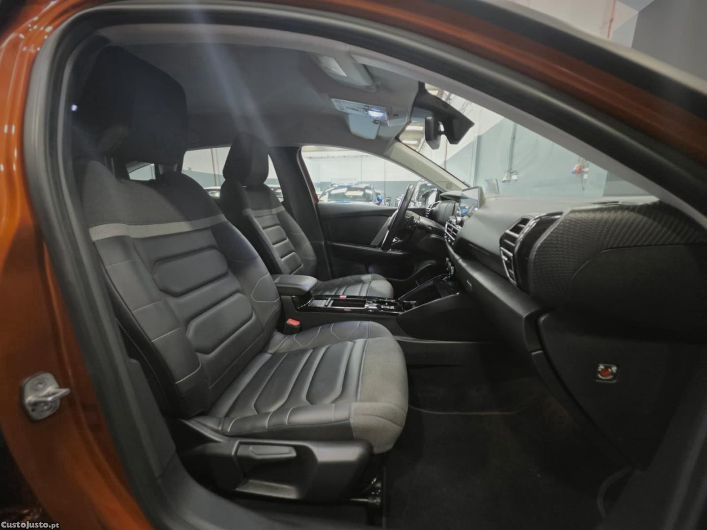 Citroën C4 1.2 PureTech Shine EAT8 — fotografia 5