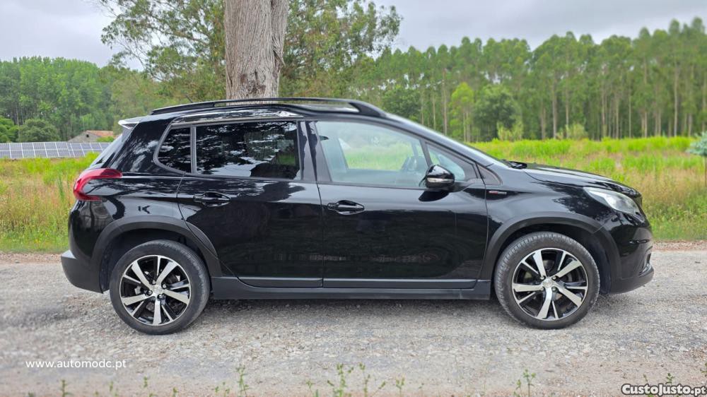 Peugeot 2008 1.6 BlueHDi GT Line — fotografia 12