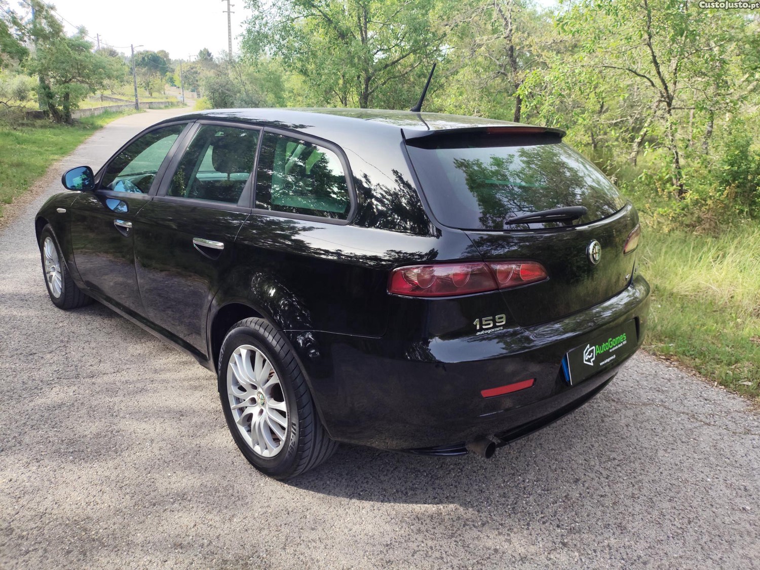 Alfa Romeo 159 JTDm — fotografia 4