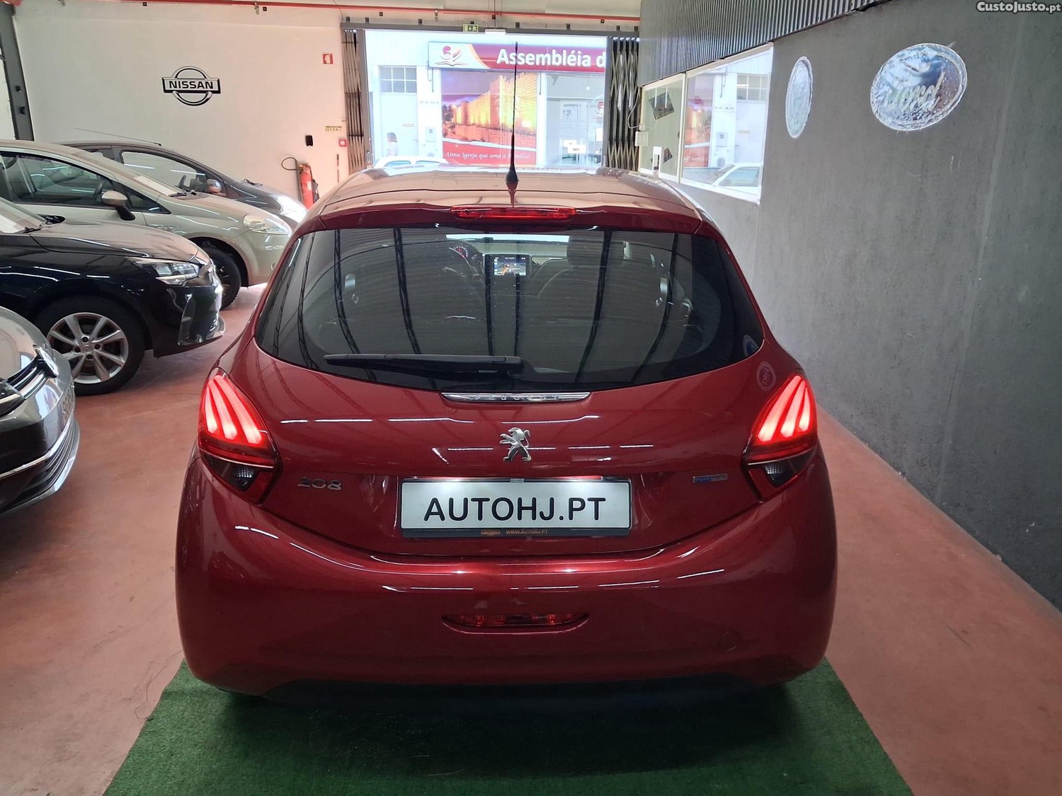 Peugeot 208 1.2 PureTech Style — fotografia 15