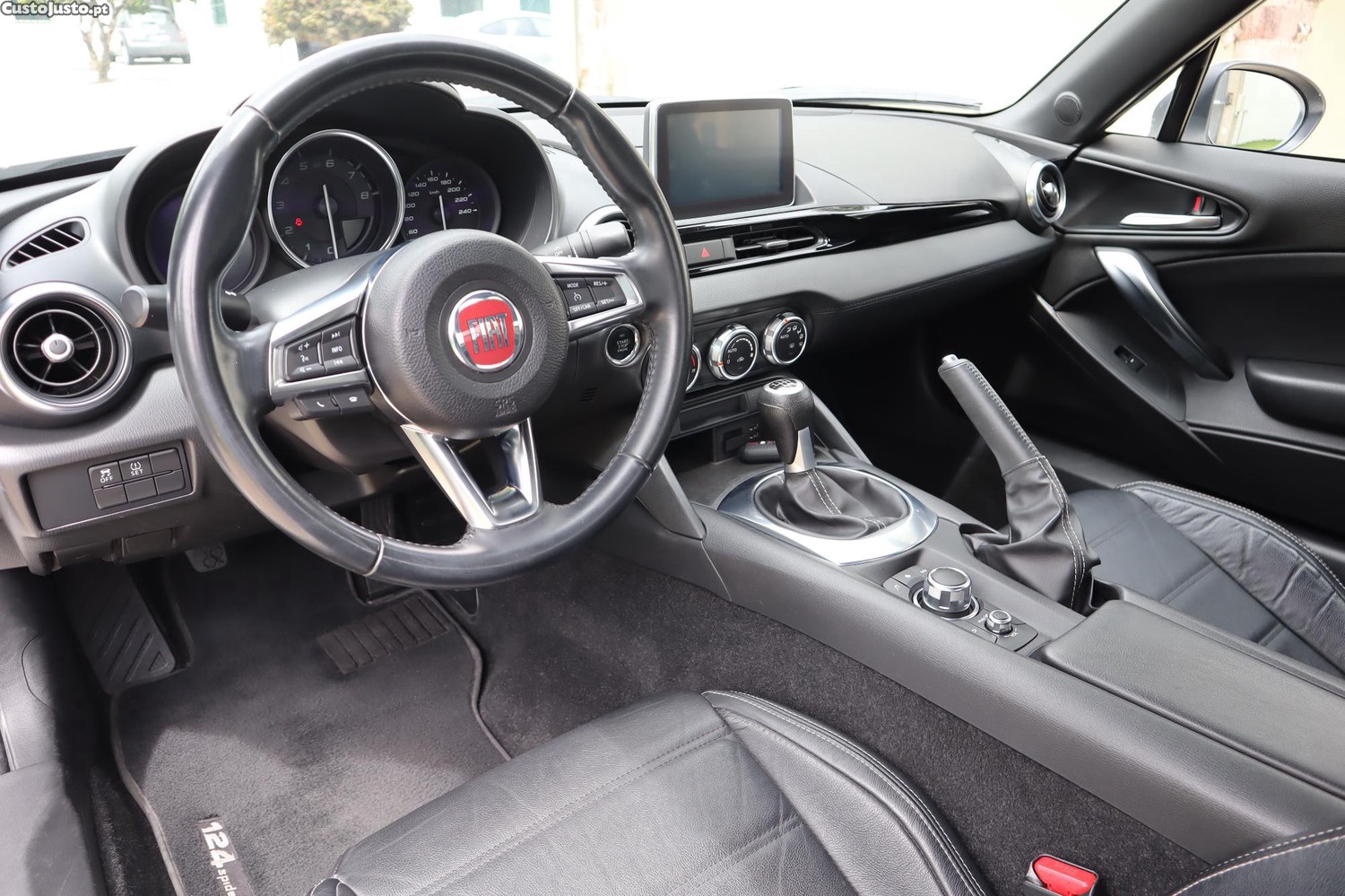 Fiat 124 Spider 1.4 T Multiair Lusso — fotografia 6