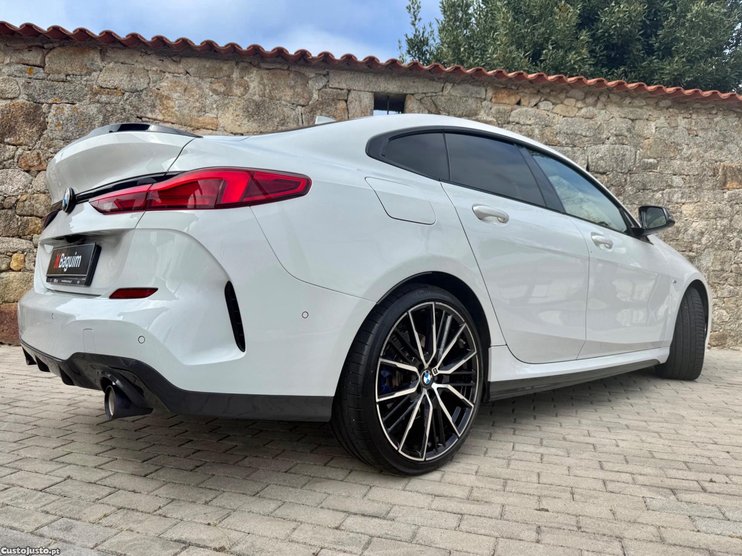 BMW 218 D Auto Pack M — fotografia 3