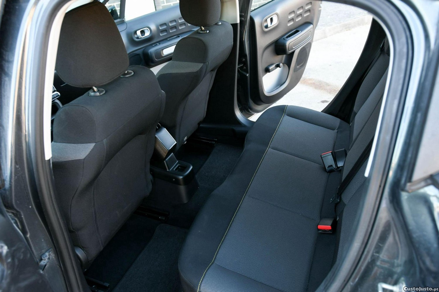Citroën C3 1.2 PureTech Feel — fotografia 9