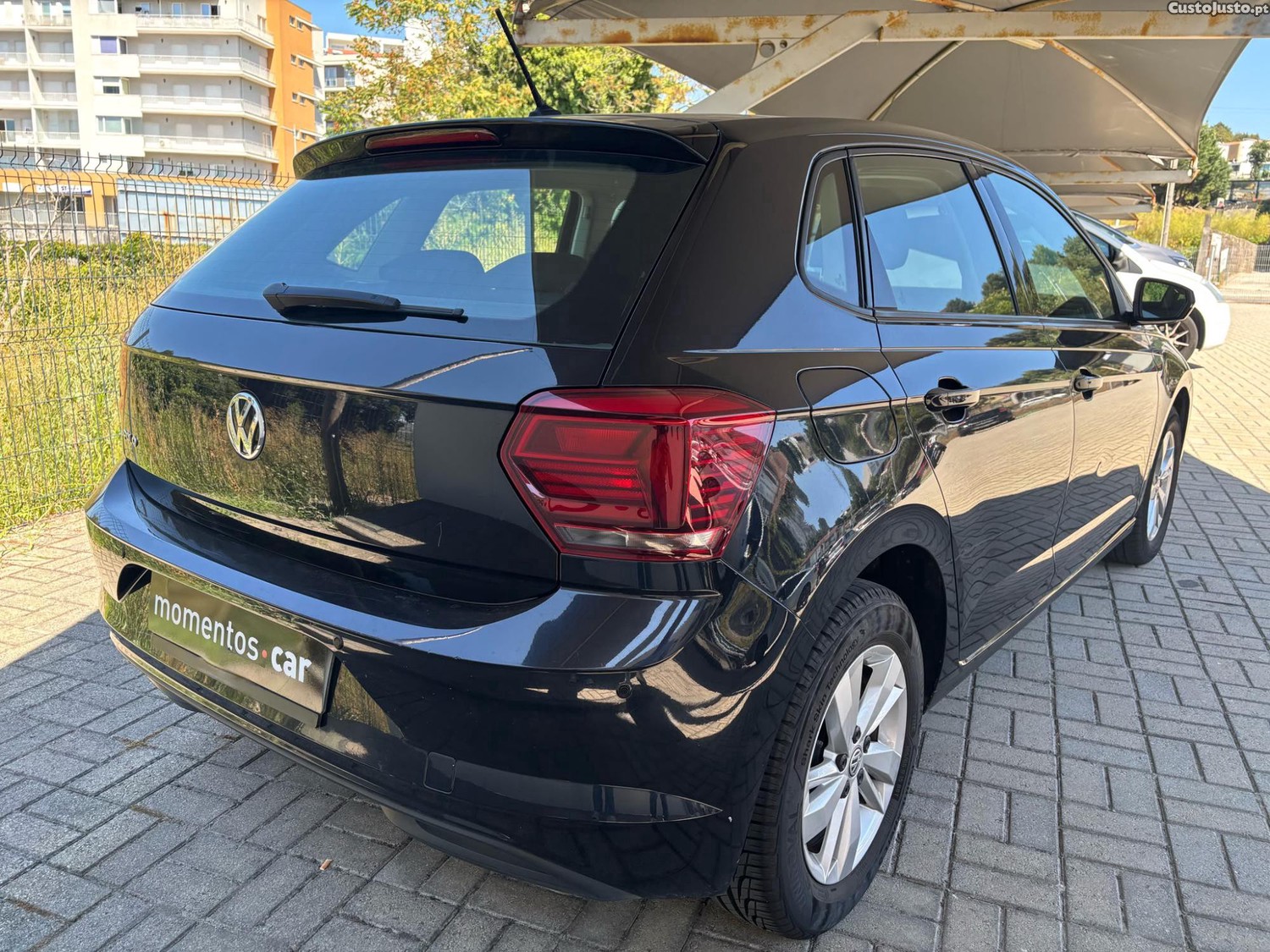 Volkswagen Polo 1.0 Confortline — fotografia 11