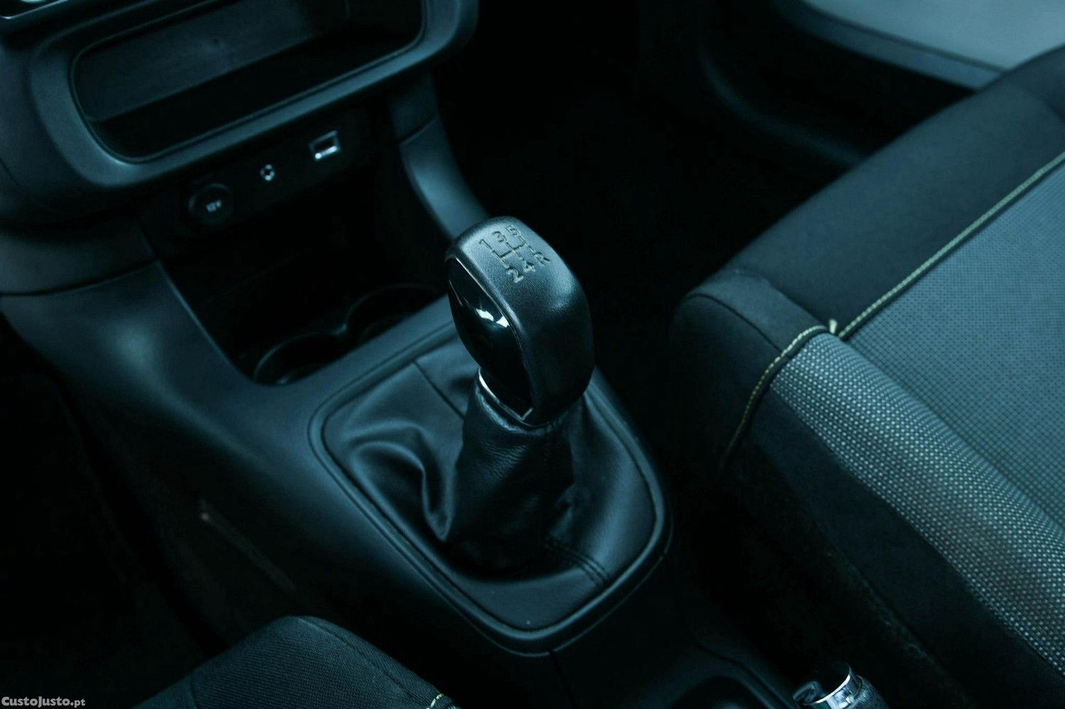 Citroën C3 1.2 PureTech Feel — fotografia 13