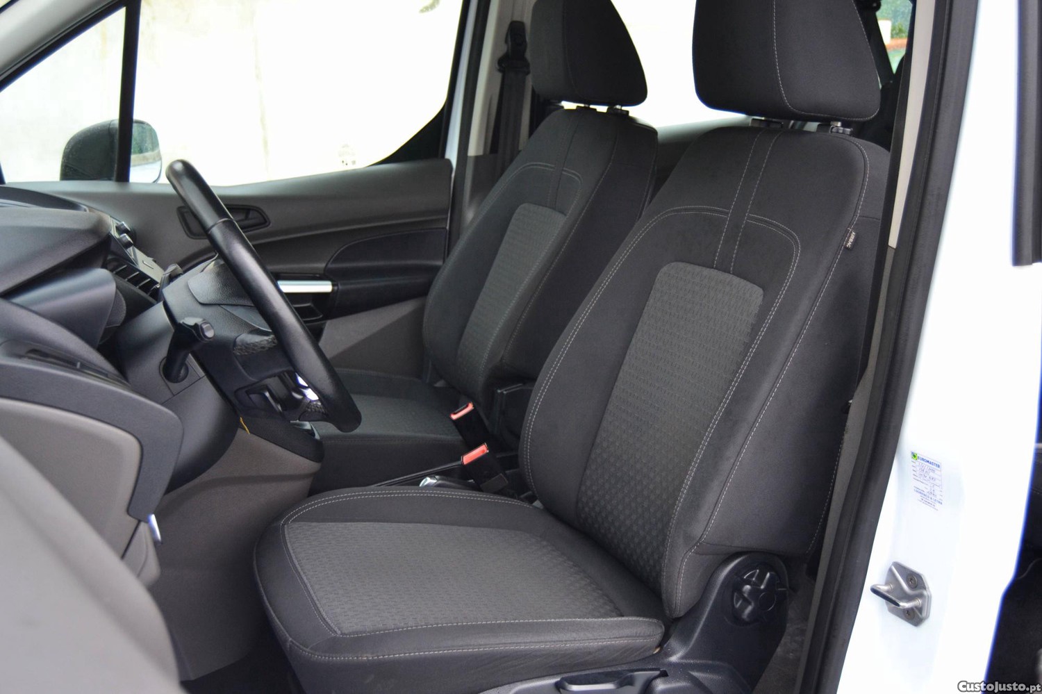 Ford Transit Connect Kombi TDCi 5 Lugares - IVA DEDUTÍVEL — fotografia 6