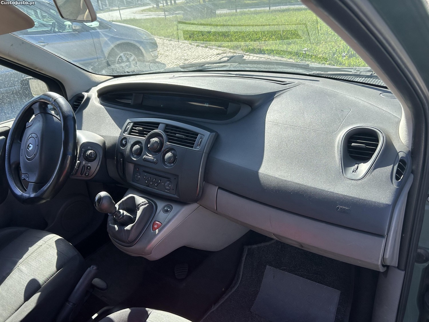 Renault Grand Scénic 1.5 DCI — photo 4
