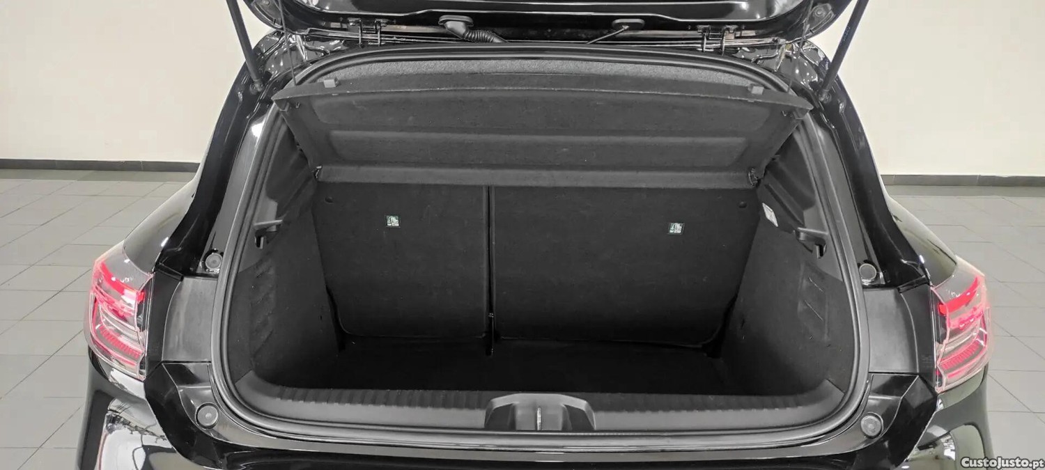 Renault Clio 1.0 TCe Techno — fotografia 13