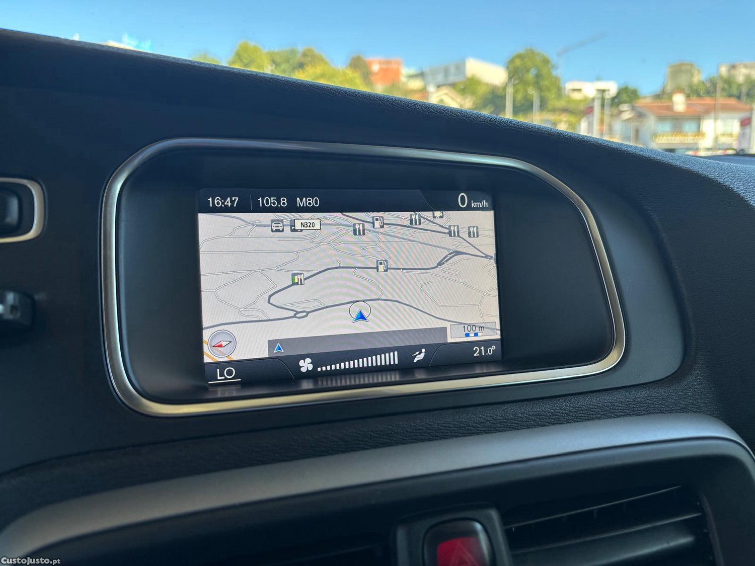 Volvo V40 Cross Country 1.6 D2 Momentum — fotografia 3
