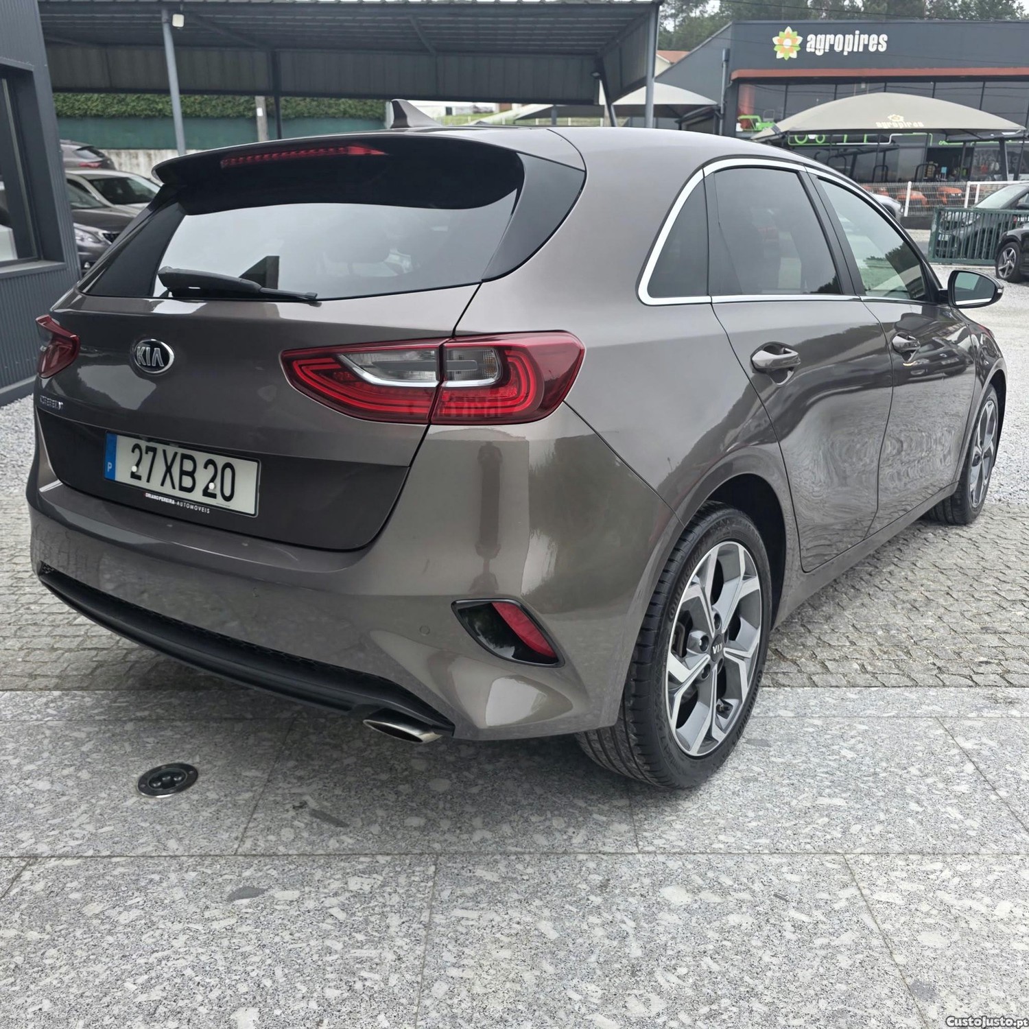 Kia Ceed 1.0 T-GDi GT Line — fotografia 12