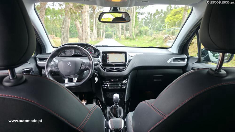 Peugeot 2008 1.6 BlueHDi GT Line — fotografia 8