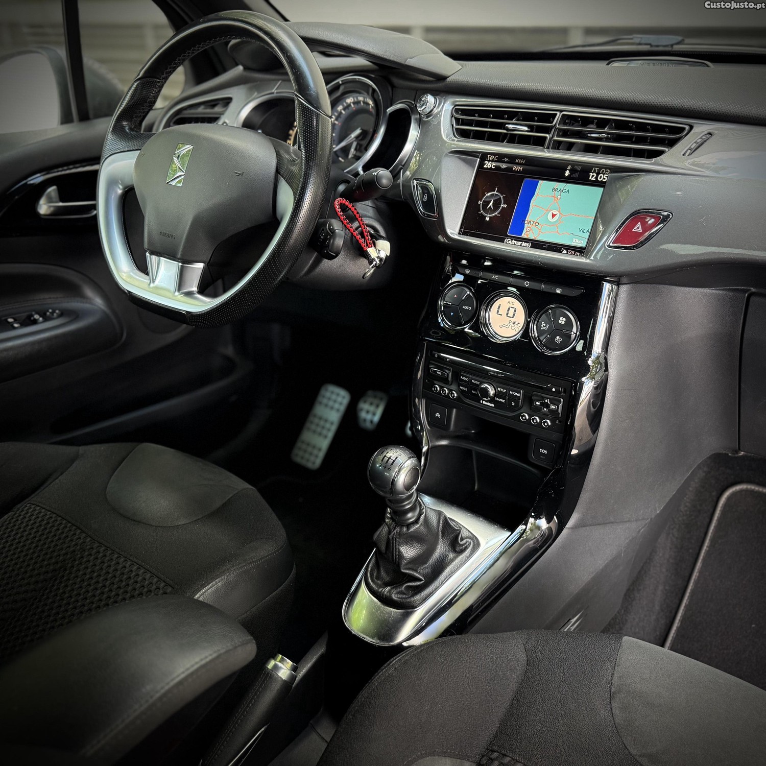 Citroën DS3 1.6 HDI Cabrio Sportchic — fotografia 4