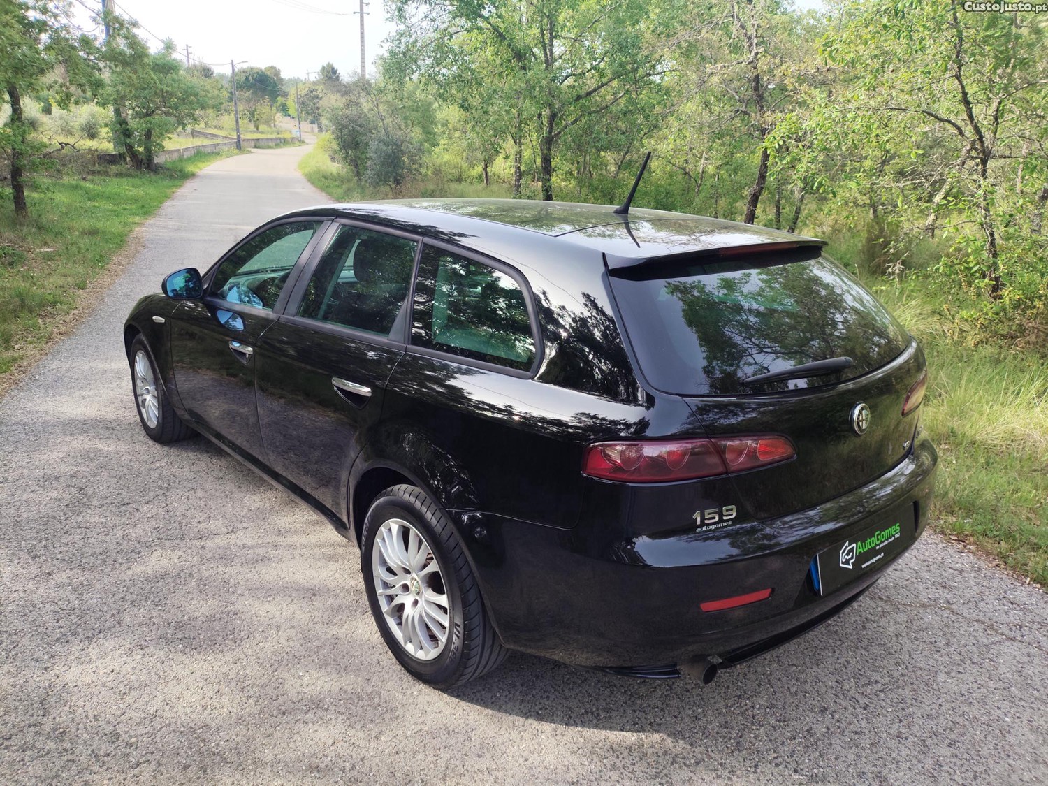 Alfa Romeo 159 JTDm — fotografia 3