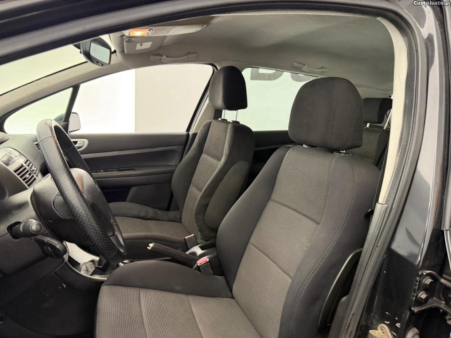 Peugeot 307 1.6HDi — fotografia 5