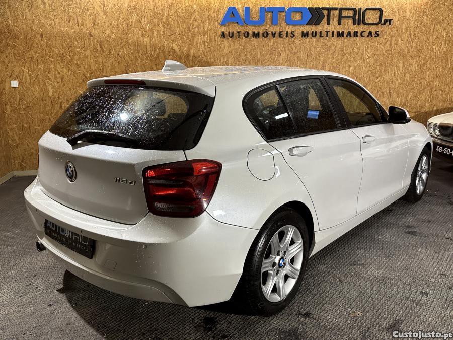 BMW 116 d EfficientDynamics - 13 foto 3